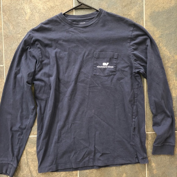 Vineyard vines long sleeve - Picture 1 of 5